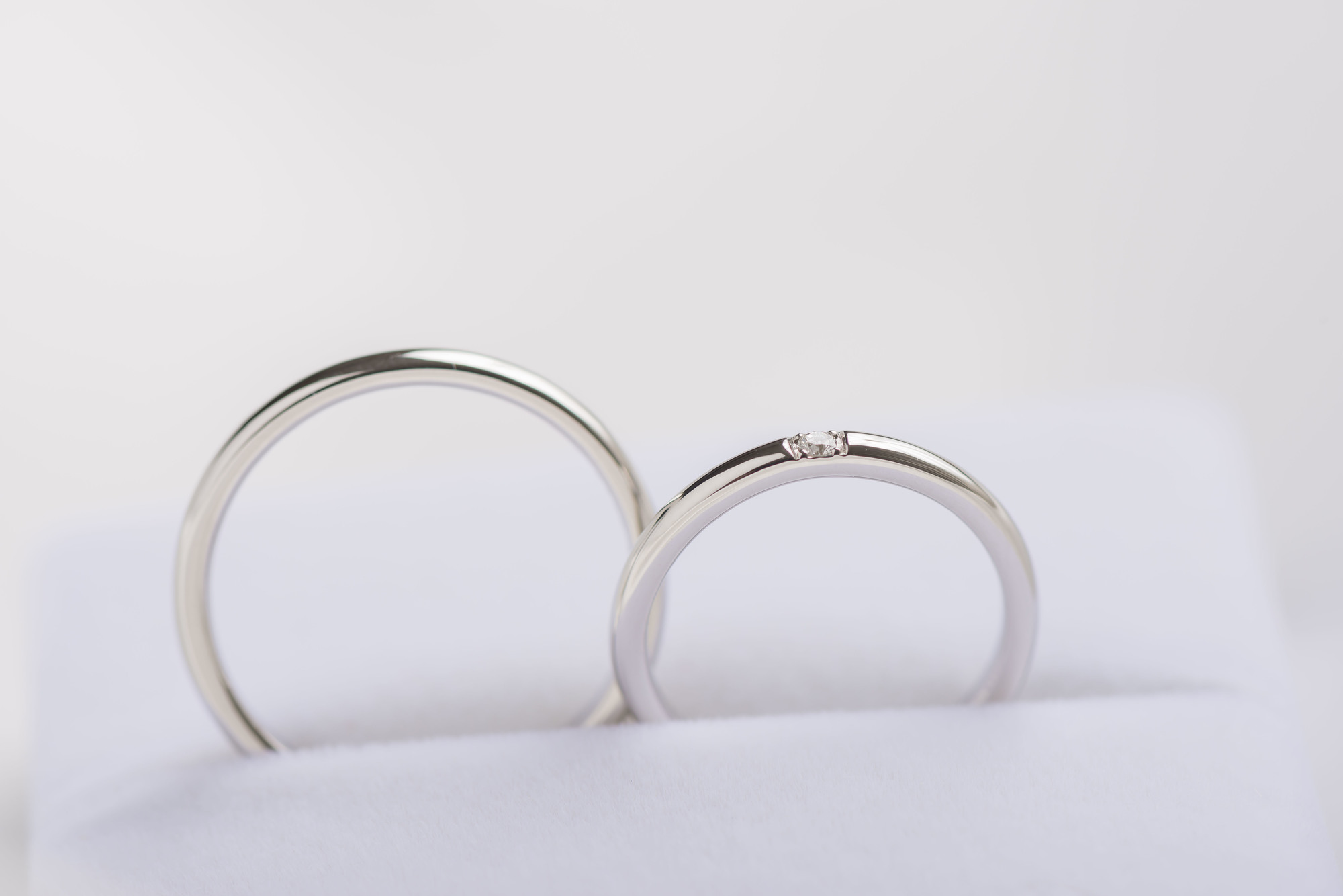 プロポーズ予定の男性必見！結婚指輪におすすめの刻印とは？