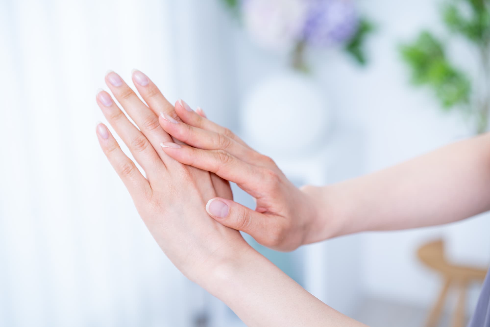 左手薬指に指輪を着ける意味・着ける位置によって異なる意味をご紹介