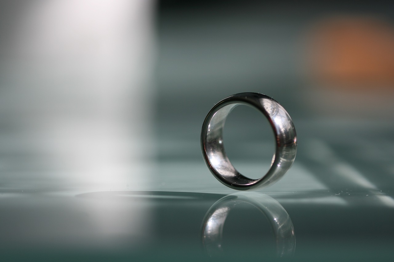 ホワイトゴールドの結婚指輪を選ぶメリット・デメリットとは？_2